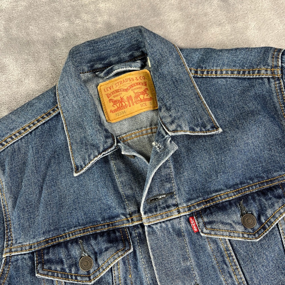 Levis Trucker Jacket Mens S Blue Denim 72334 Medium Wash Classic Jean Jacket